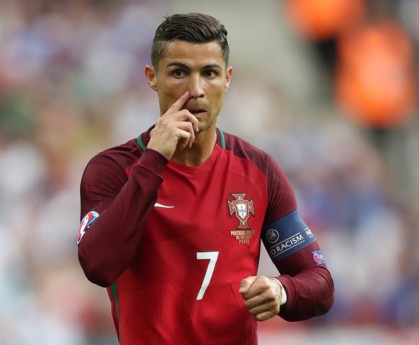 世界杯2026-东决关键战之夜，爱德华兹关键回合不手软，新狼王在淬火中诞生