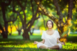 开云体育app-阿拉巴的救赎，当多特蒙德黄墙响起巴西战歌