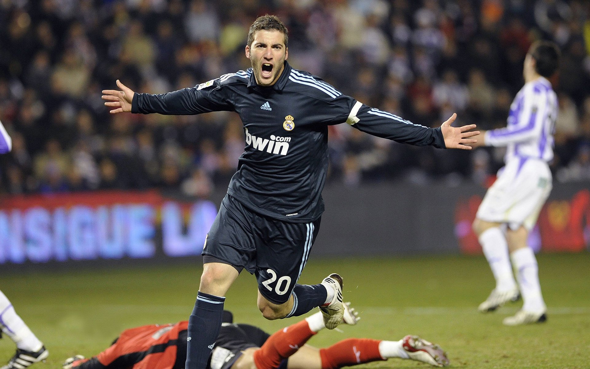 哈弗茨破茧，从斯坦福桥弃子到梦剧场焦点，一球击碎所有质疑